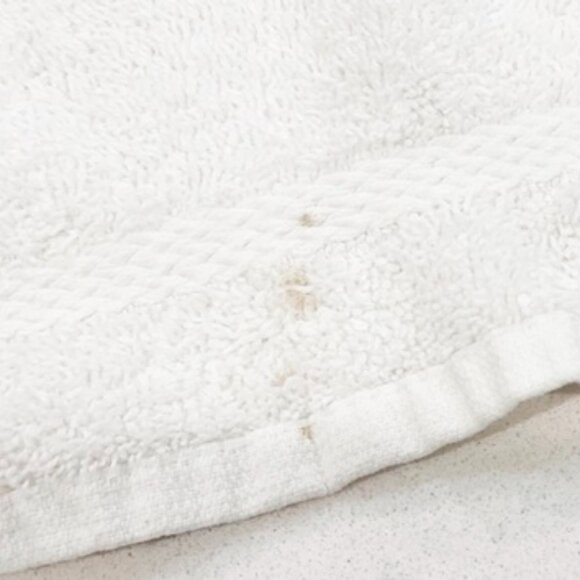 4 Pc Lot Vtg White Towels Dundee Bath Martex Hand 2 Royal Collection Washcloths - Picture 12 of 12